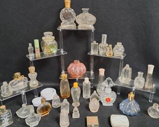 PERFUME BOTTLES LOT