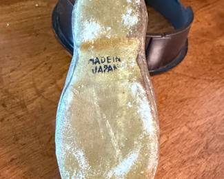 Vintage Ceramic Boot Planter with Cat Figurine, Made in Japan fourth image