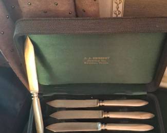 J. J. Sweeney Jewelry Co. Sterling Silver Butter Knives Set second image
