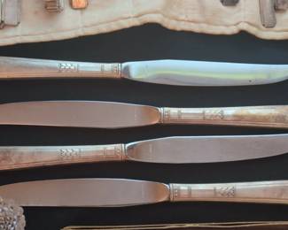 Rogers Bros. First Love Silverplate Flatware Set fifth image