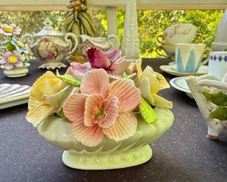 Thorley English Bone China Floral Centerpiece