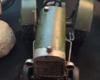 Vintage John Deere Model D Toy Tractor second image