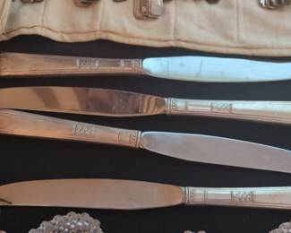 Rogers Bros. First Love Silverplate Flatware Set fourth image