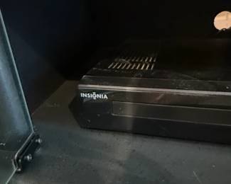 Insignia DVD Player and Nintendo Wii Remote second image