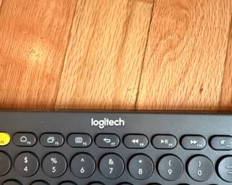 Logitech K MultiDevice Bluetooth Keyboard second image