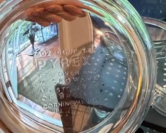 Pyrex Mixing Bowl Set second image