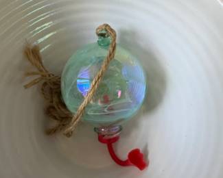Iridescent Glass Globe Hummingbird Feeder with Jute Rope