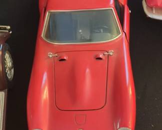 Bburago Ferrari GTO Scale Diecast Model Car
