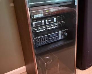 Sanyo Component Stereo System with Turntable, Cassette Deck, and Equalizer