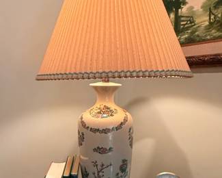 Vintage Chinoiserie Porcelain Table Lamp with Floral and Bird Motif