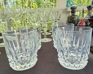 Cristal DArques Lady Diamond Cut Crystal Tumblers and Wine Glasses Set