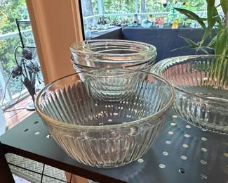 Pyrex Sculpted Mixing Bowl Set