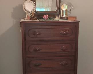Davis Cabinet Company Lillian Russell Collection Walnut Dresser with Mirror