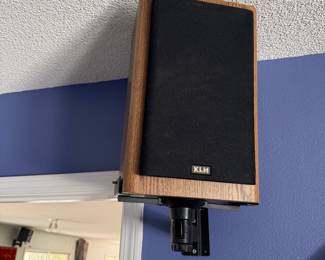 #57 - $80 - 2 speakers KLM