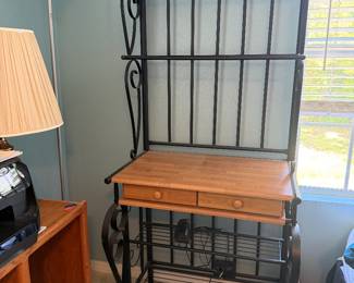 #115 - $80 - Metal and wood bakers rack 31wx19dx74t