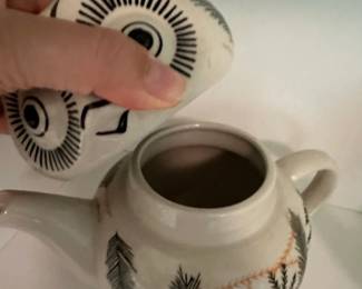 Owl Teapot with Lid third image