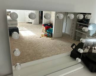 Hollywood Vanity Mirror with Lights