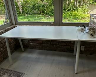 IKEA MICKE Desk