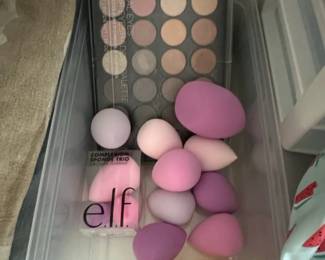 E.l.f. Essential Eyes Eyeshadow Palette and Complexion Sponges