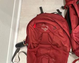 Osprey Farpoint Travel Backpack, Jasper Red