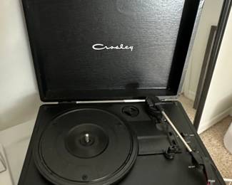 Crosley CRABK Ryder Vintage Portable Bluetooth Speed Turntable