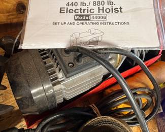 Chicago Electric Power tools Electric Hoist 