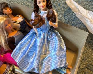 Dorothy -Wizard of Oz