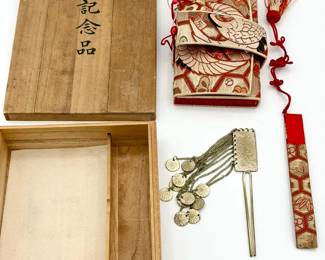 Japanese Souvenir Box-sagemono & bira-bira hairpin