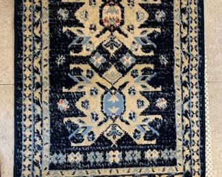 Turkish Rug 31” x 25 1/2” — Traditional Classic Collection