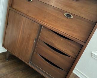 Hollywood Park Estate Sale