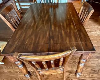 Kitchen Table and 4 Chairs