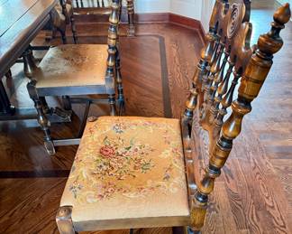 Berkey & Gay 1920's Antique Renaissance Revival Dining Room Table and 6 Chairs