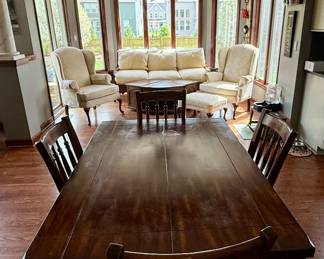 Kitchen Table and 4 Chairs