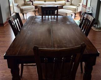 Kitchen Table and 4 Chairs
