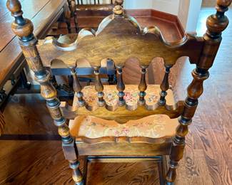 Berkey & Gay 1920's Antique Renaissance Revival Dining Room Table and 6 Chairs