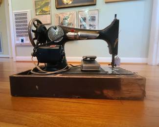 Very old Singer sewing machine in case