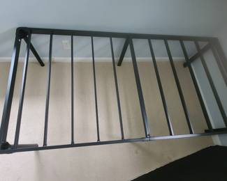Twin size frame, practically new