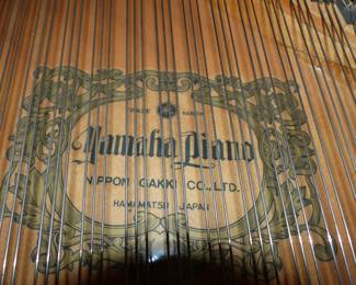 Gorgeous Mint Yamaha Baby Grand Piano Model G1