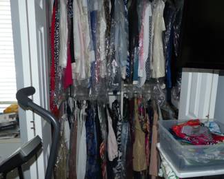 Lots of Women's Clothing