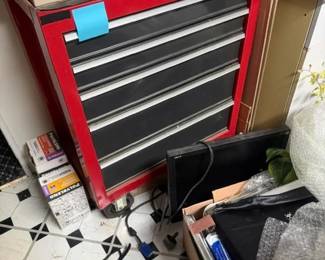 Craftsman Tool Cabinet Filled With Tools