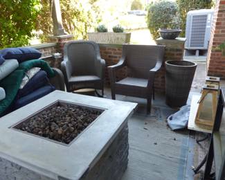 Outdoor Furniture & Fire Pit