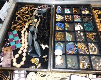 Costume Jewelry & Watches