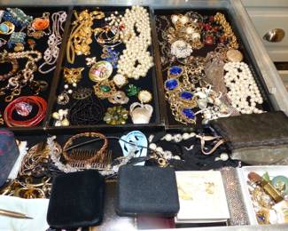 Costume Jewelry & Watches