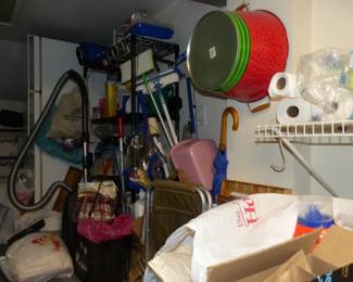 Come Dig In Garage!!