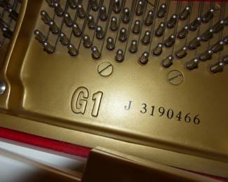 Gorgeous Mint Yamaha Baby Grand Piano Model G1