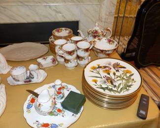 Set Of Franklin Porcelain "Songbirds Of The World" Assorted Plates