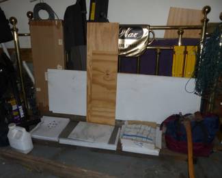 Come Dig In Garage, Tiles