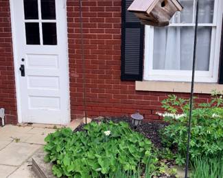 Shepards Hooks & Bird Feeders