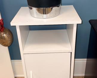 White Cabinet w/Door!