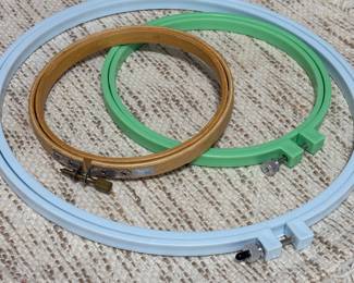 Set of 3 Plastic & Wooden Embroidery Hoops 